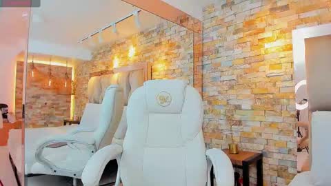 Snapshot of eris_novikov chatting on October 3, 12:35 pm ERIS online show from October 3, 12:35 pm