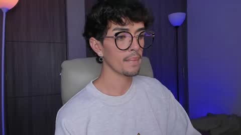   online show from February 4, 11:03 am