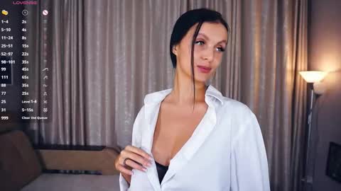Snapshot of erlinefairall chatting on September 29, 7:24 pm Erline and Monica online show from September 29, 7:24 pm