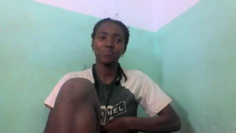 ernestine378626 online show from July 21, 5:37 pm