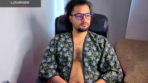 ernesto rodriguez 82 online show from February 15, 11:53 am