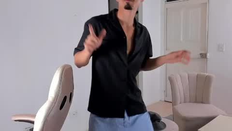 eros_becker_ online show from May 31, 5:28 am