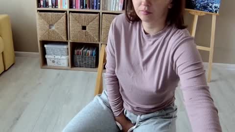 Melissa   online show from October 13, 11:45 am