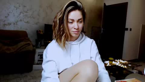 LylaXXX online show from March 10, 11:12 am