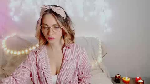 LylaXXX online show from January 23, 9:29 am