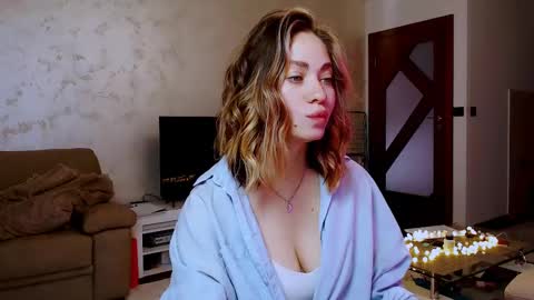 LylaXXX online show from March 1, 7:51 am