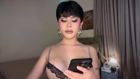 monica online show from July 23, 11:30 am