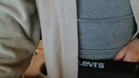 Erzzoo online show from January 6, 5:06 pm