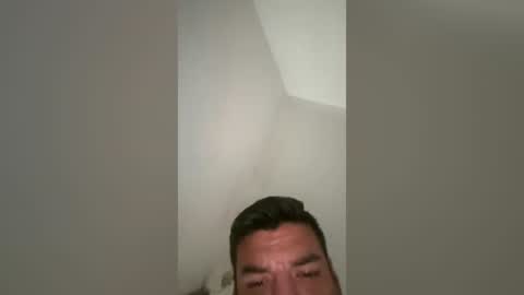escodamus12 online show from July 29, 11:54 am