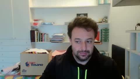 esibizionista 91 online show from March 12, 7:57 am