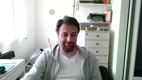 esibizionista 91 online show from April 22, 8:21 am