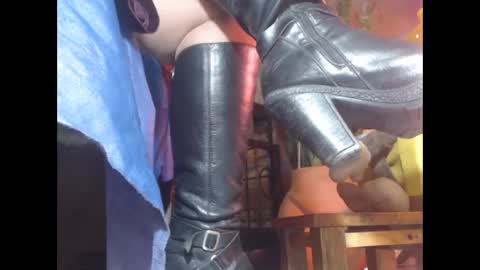 Eskela911 online show from February 15, 7:51 am