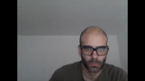 especially871850 online show from April 1, 10:05 am