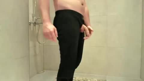 Snapshot of essayban1 chatting on October 25, 7:36 pm Essayban online show from October 25, 7:36 pm