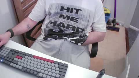 Morph online show from March 27, 8:54 pm