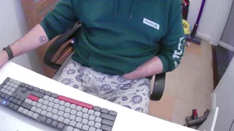 Morph online show from November 19, 9:57 pm