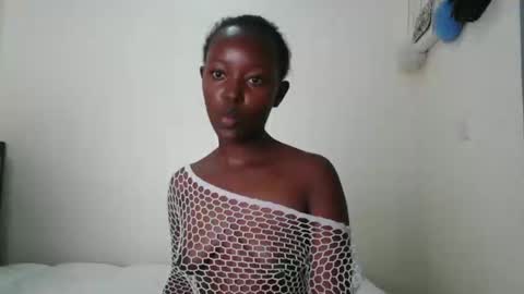 essypetite online show from November 18, 9:07 pm