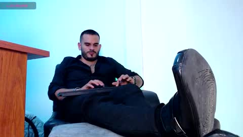 Esteban Fernandez online show from November 8, 1:52 am