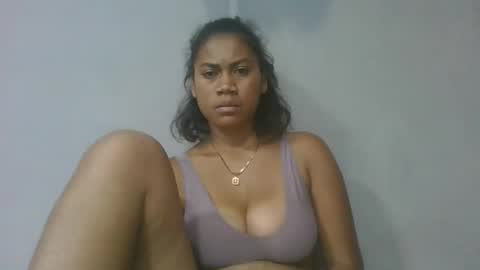 estelah796836 online show from May 10, 9:26 am