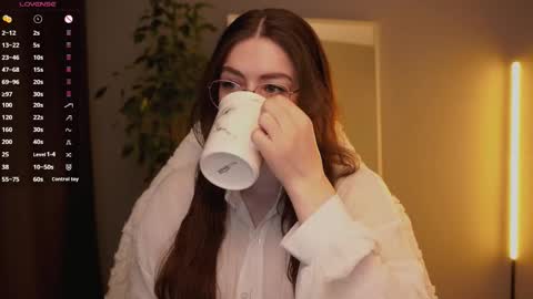 Ester online show from November 28, 1:24 am