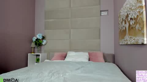 Ester online show from November 14, 7:43 am