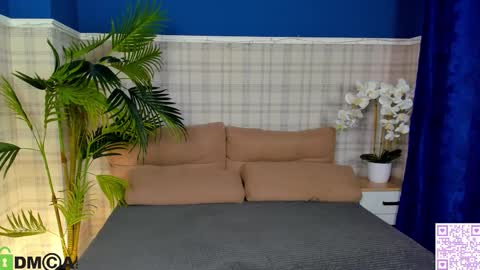 Snapshot of ester_rabin chatting on October 7, 7:37 am Ester online show from October 7, 7:37 am