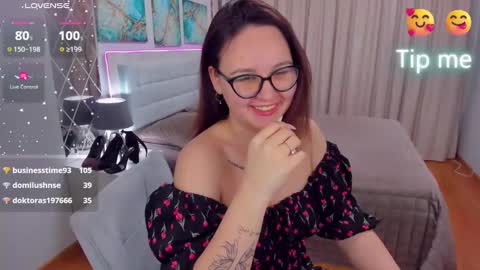 Odelia online show from February 1, 5:47 pm