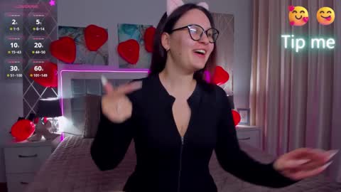 Odelia online show from February 15, 5:39 pm