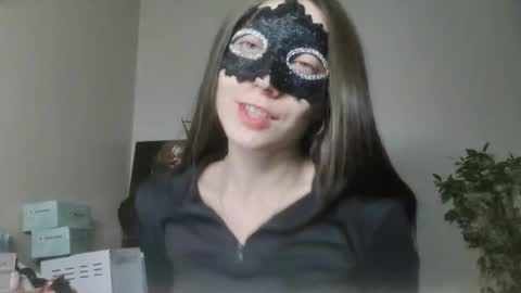 estherphillips online show from January 15, 10:35 am