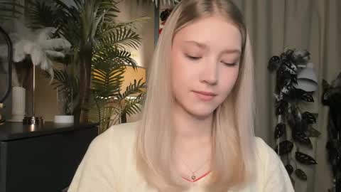 Natalie online show from March 1, 6:39 am