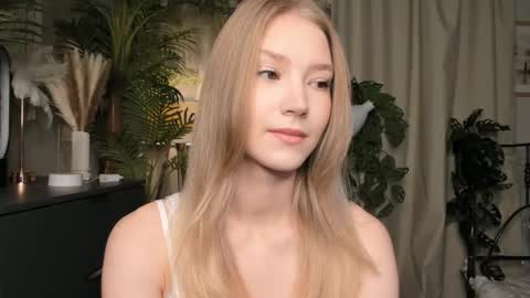 Natalie online show from October 6, 5:36 am