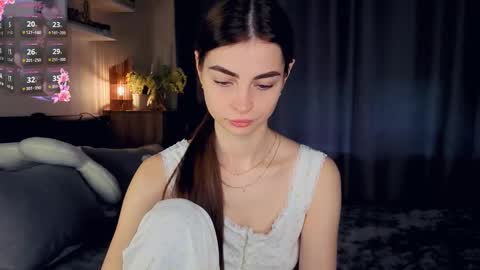 Snapshot of eternity_is_endless chatting on October 20, 8:19 am Mary online show from October 20, 8:19 am