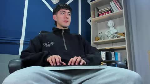 Etham online show from November 10, 11:24 am