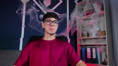 Etham online show from November 6, 1:58 pm