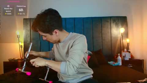 ethan  online show from March 24, 3:34 am