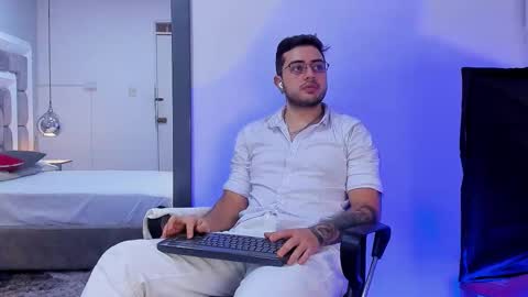 ethan_greys online show from December 23, 6:08 am