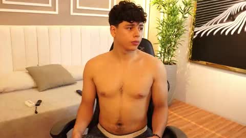 ethan_occonor online show from December 17, 2:57 pm