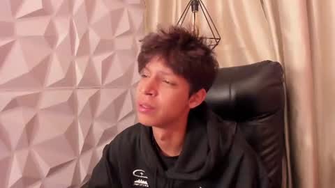 Ethan online show from July 14, 11:48 am