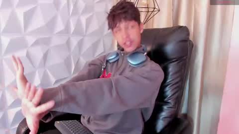 Ethan online show from July 1, 11:30 am