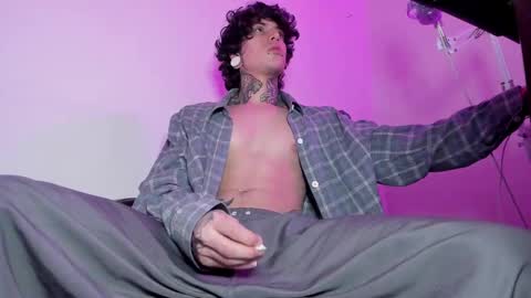 Ethan sykes online show from October 25, 5:24 pm