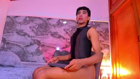 ethan_thouse online show from December 15, 8:05 pm