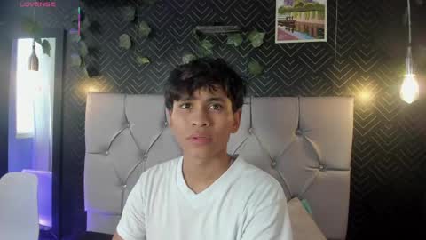 Ethan online show from May 18, 9:43 pm