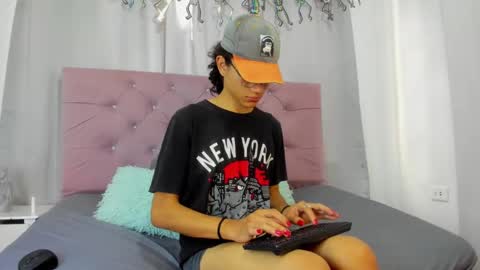 ethanblackwoodd online show from November 7, 8:33 pm