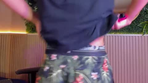 ethanlowell online show from January 14, 4:31 am