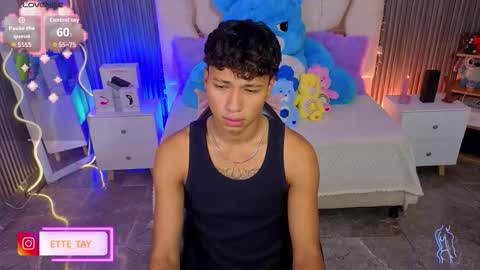 ette online show from March 24, 3:23 am