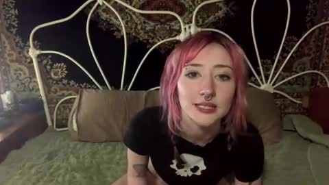 eugene_scumbag online show from April 23, 5:04 am