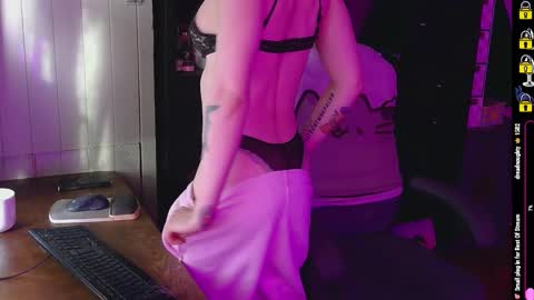 eughelynn online show from January 27, 2:35 pm