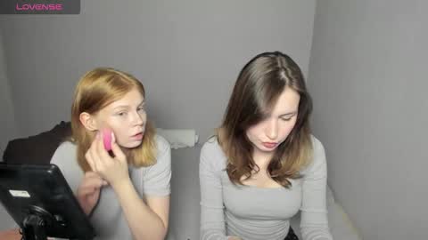 Snapshot of eumomino chatting on October 17, 2:21 pm Veronica Tiia Lilith left to right online show from October 17, 2:21 pm