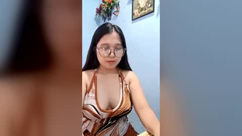 eva031721 online show from July 31, 5:41 am