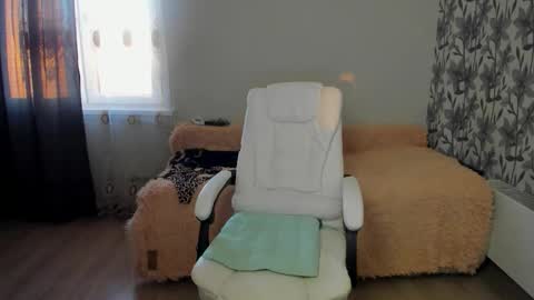 Eva online show from December 3, 8:59 am